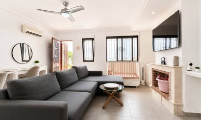 Resale - Villa - Orihuela Costa - Villamartin