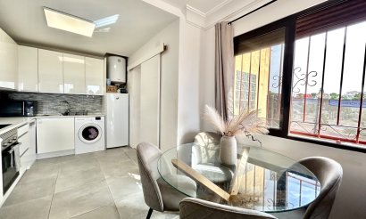 Resale - Villa - Orihuela Costa - Villamartin