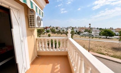 Resale - Villa - Orihuela Costa - Villamartin