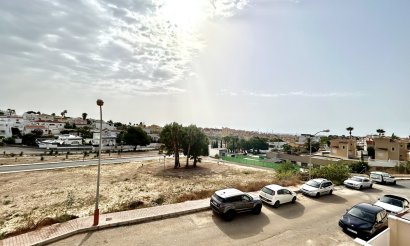 Resale - Villa - Orihuela Costa - Villamartin