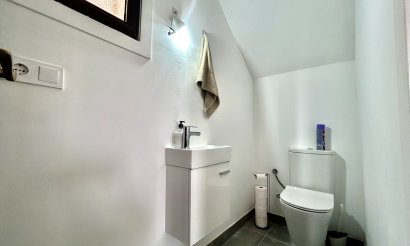 Resale - Villa - Orihuela Costa - Villamartin