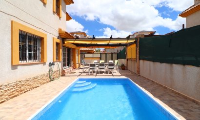 Resale - Villa / Semi detached - Los Montesinos - La Herrada