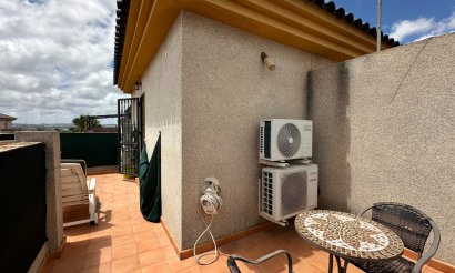 Resale - Villa / Semi detached - Los Montesinos - La Herrada