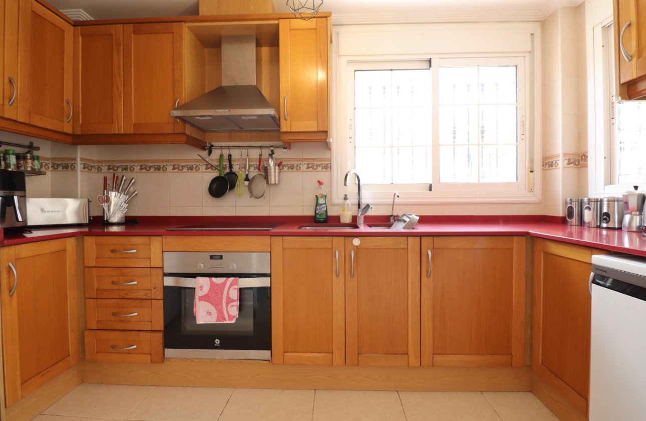 Resale - Villa / Semi detached - Los Montesinos - La Herrada