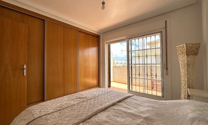 Resale - Villa / Semi detached - Los Montesinos - La Herrada