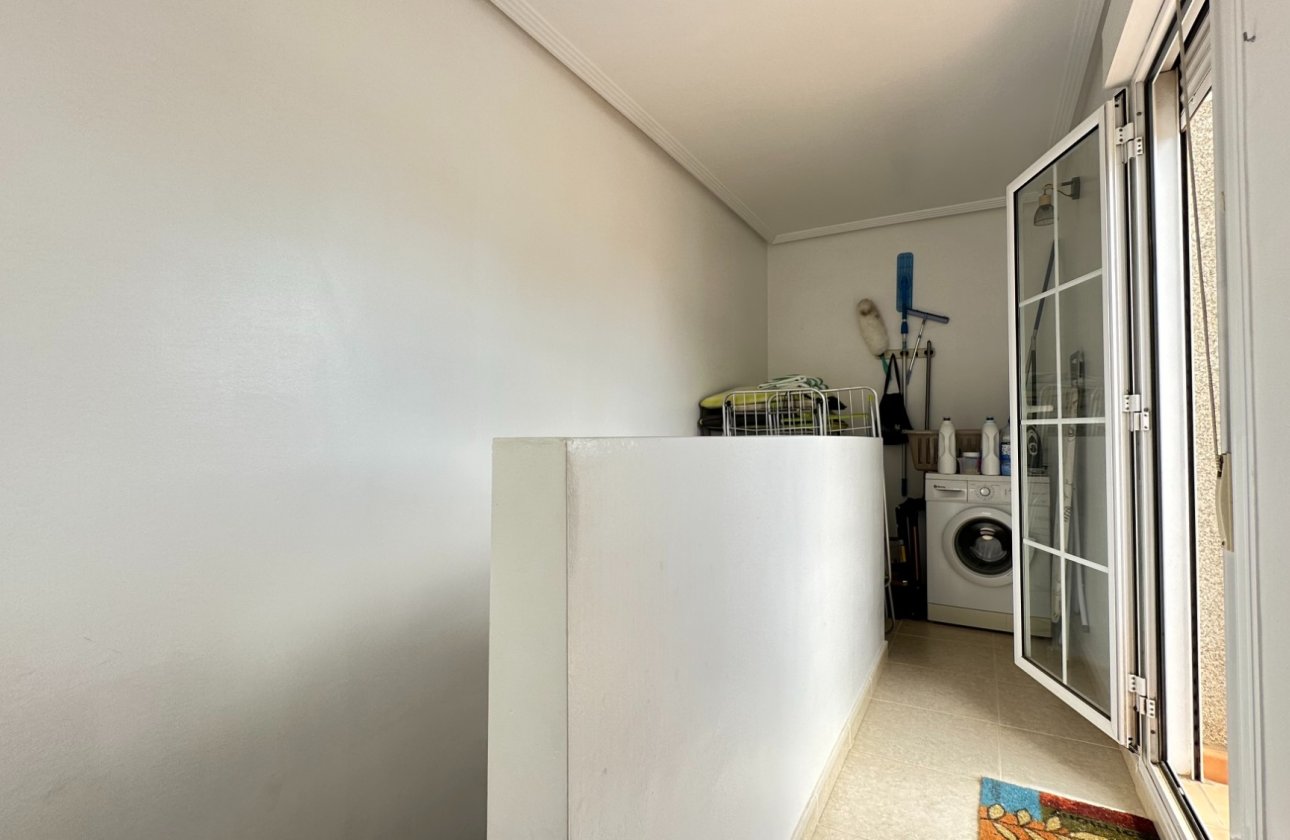 Resale - Villa / Semi detached - Los Montesinos - La Herrada