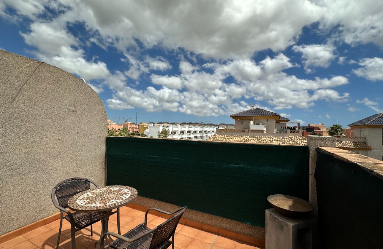 Resale - Villa / Semi detached - Los Montesinos - La Herrada
