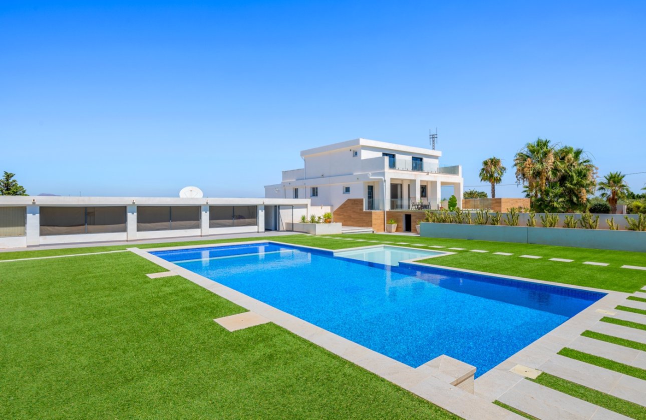 Resale - Villa - Los Montesinos - La Herrada