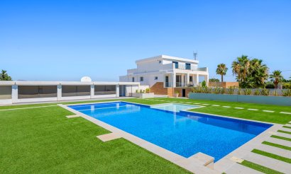 Resale - Villa - Los Montesinos - La Herrada