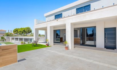 Resale - Villa - Los Montesinos - La Herrada