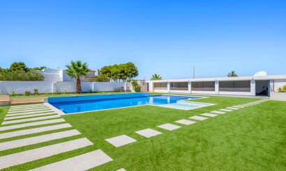 Resale - Villa - Los Montesinos - La Herrada