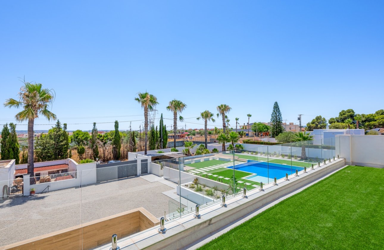 Resale - Villa - Los Montesinos - La Herrada