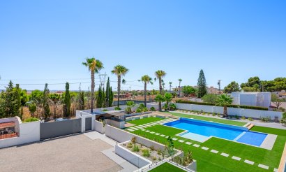 Resale - Villa - Los Montesinos - La Herrada