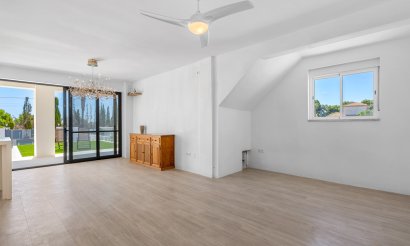 Resale - Villa - Los Montesinos - La Herrada