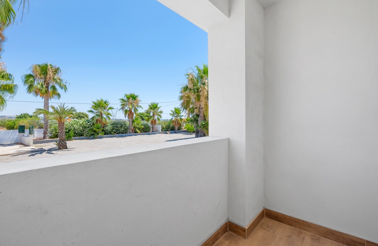 Resale - Villa - Los Montesinos - La Herrada