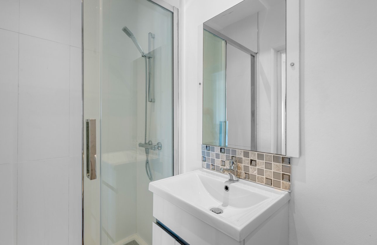 Resale - Villa - Los Montesinos - La Herrada
