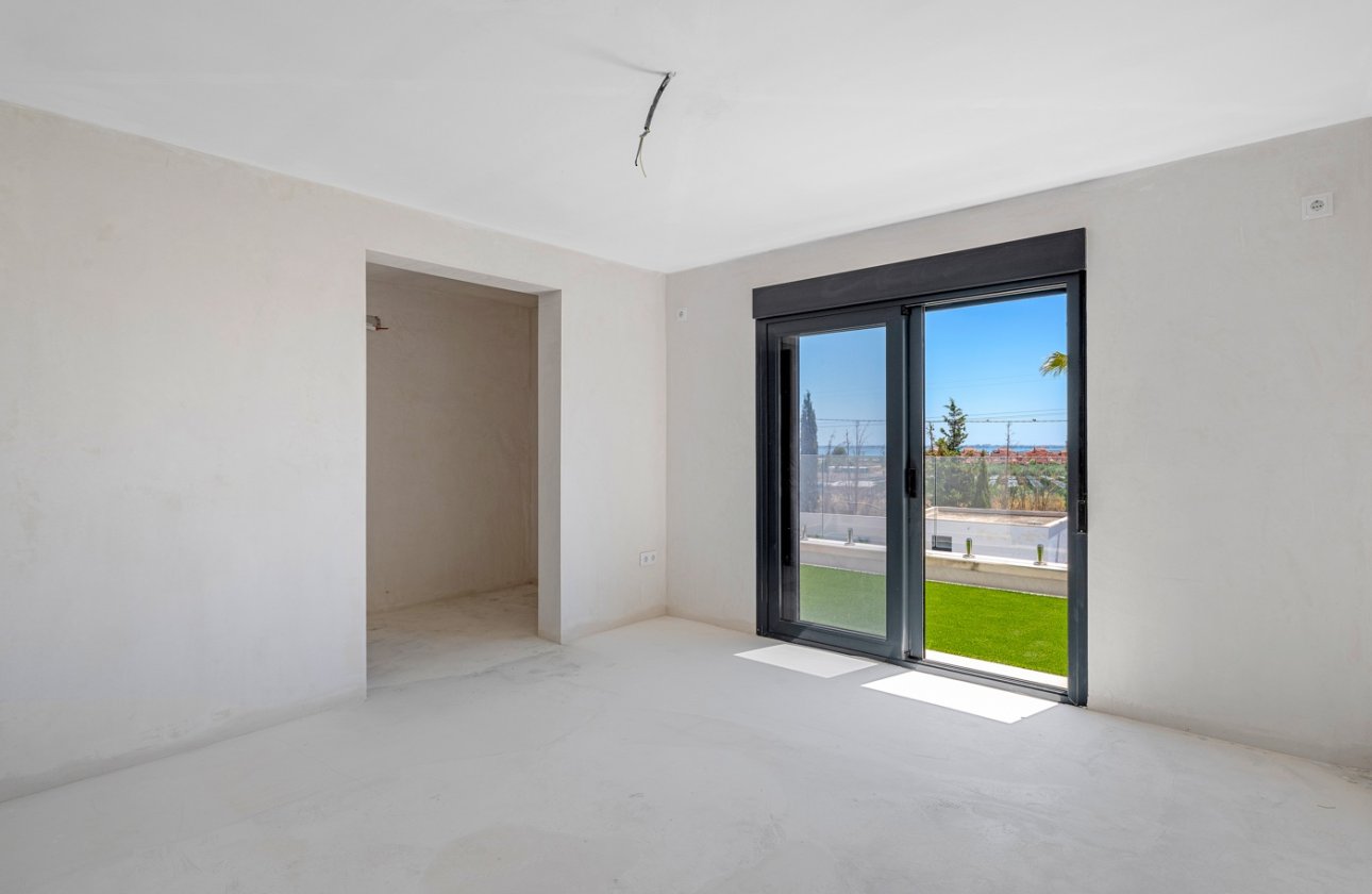 Resale - Villa - Los Montesinos - La Herrada