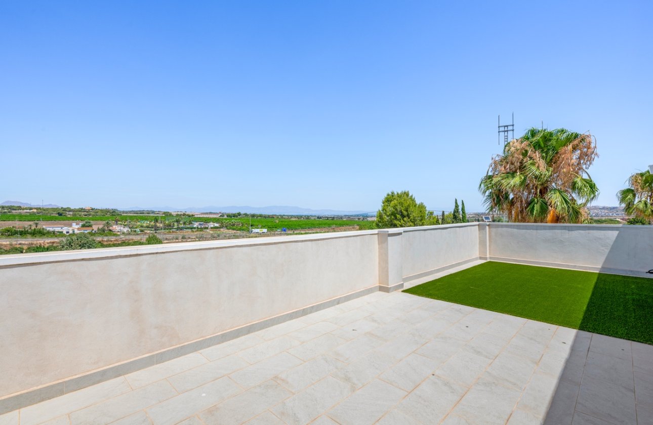 Resale - Villa - Los Montesinos - La Herrada