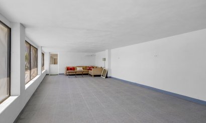 Resale - Villa - Los Montesinos - La Herrada