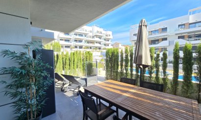 Resale - Apartment / flat - Orihuela Costa - Villamartín *