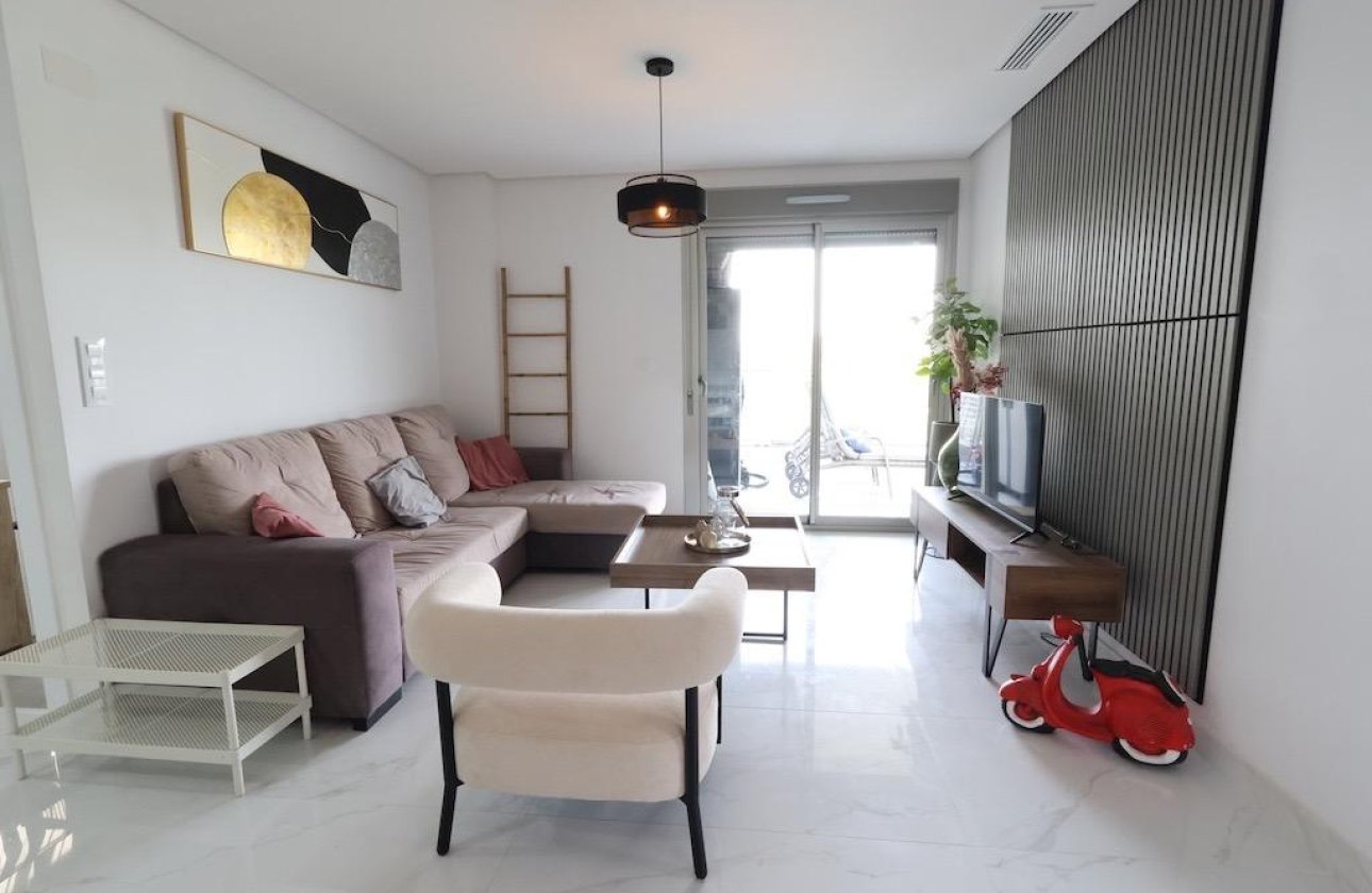 Resale - Apartment / flat - Orihuela Costa - Villamartin