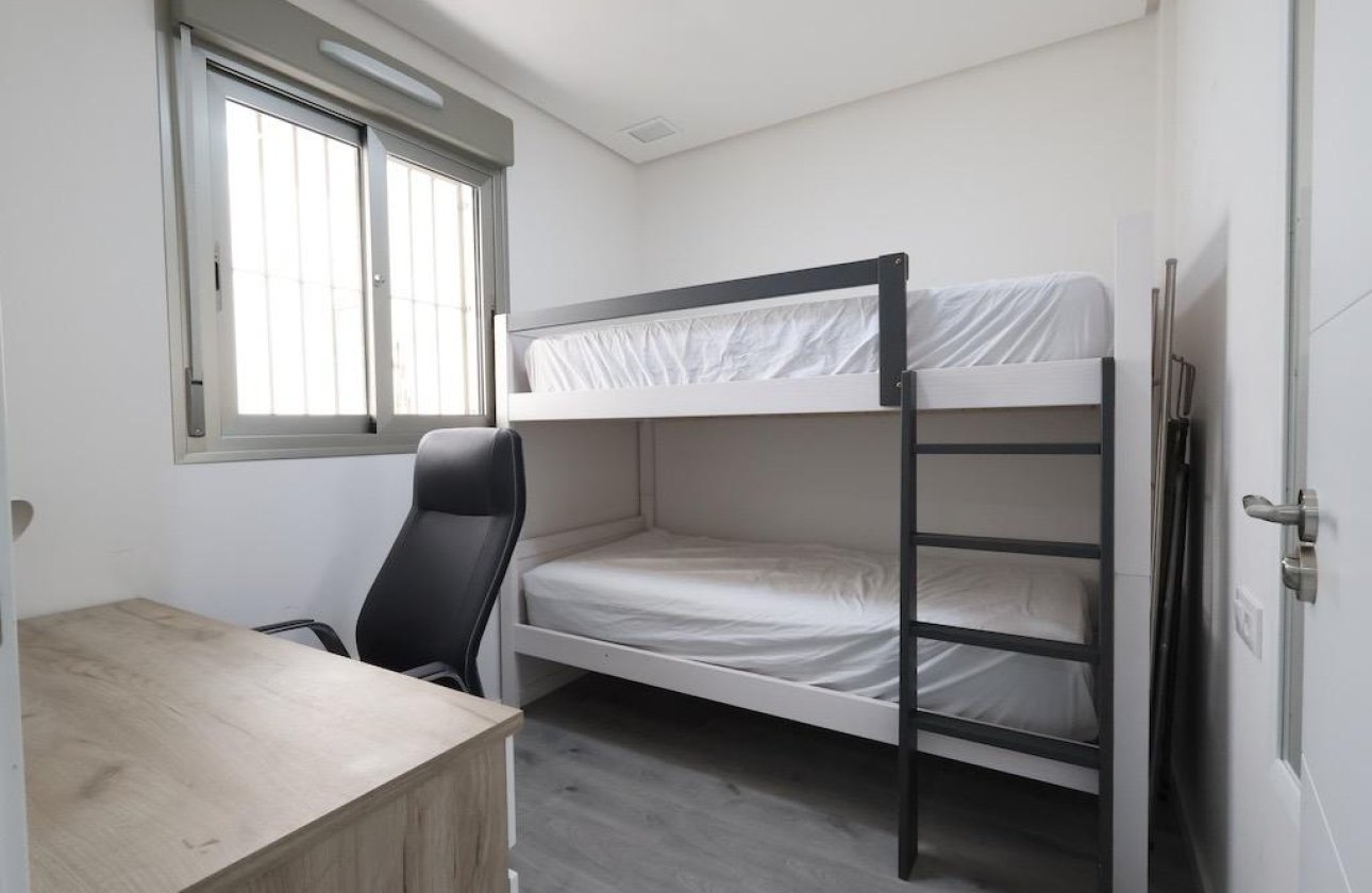 Resale - Apartment / flat - Orihuela Costa - Villamartin