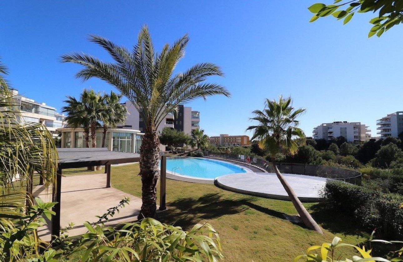 Resale - Apartment / flat - Orihuela Costa - Villamartin