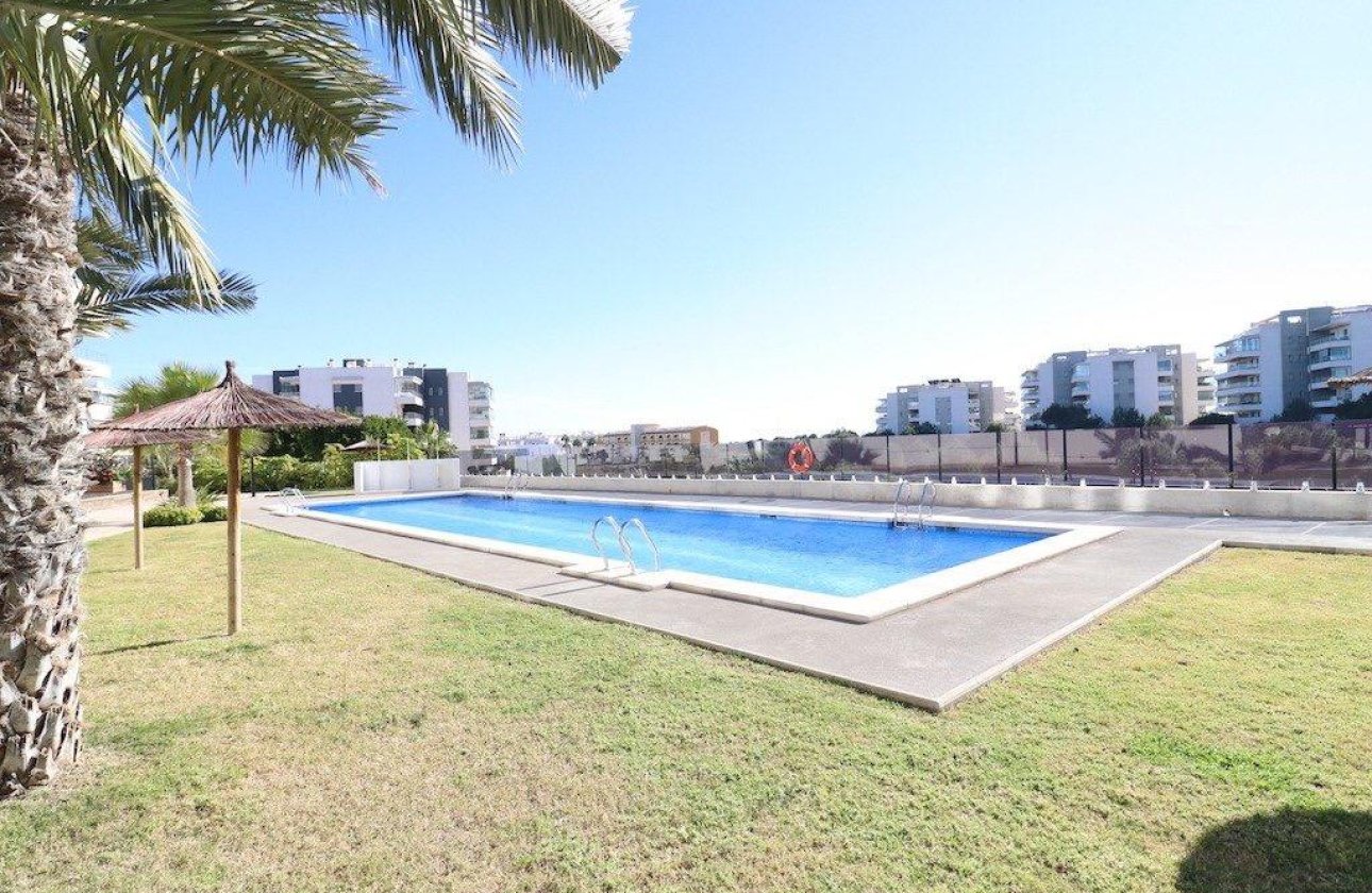 Resale - Apartment / flat - Orihuela Costa - Villamartin