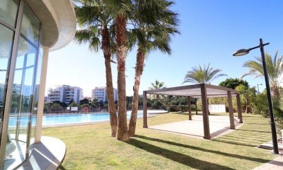 Resale - Apartment / flat - Orihuela Costa - Villamartin