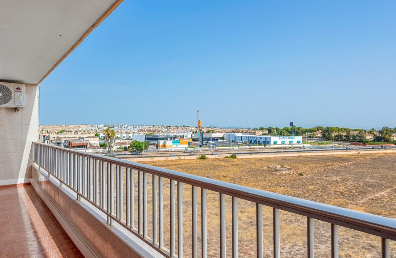 Resale - Apartment / flat - Orihuela Costa - Punta Prima