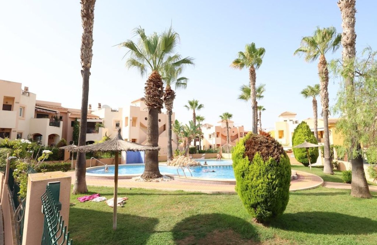 Resale - Bungalow - Torrevieja - Los altos