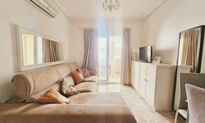 Resale - Apartment / flat - Orihuela Costa - Aguamarina