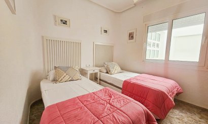 Resale - Apartment / flat - Orihuela Costa - Aguamarina