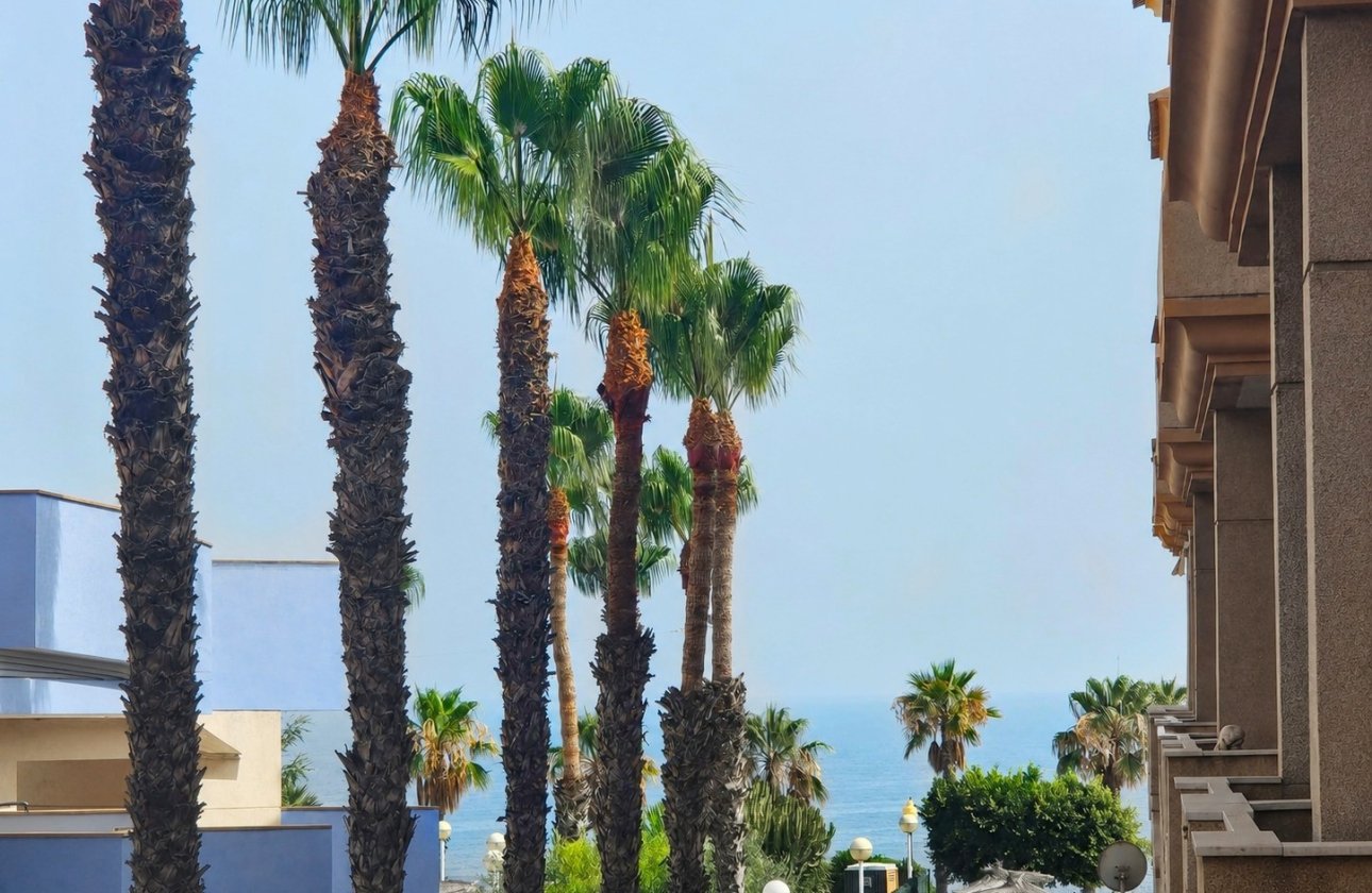 Resale - Apartment / flat - Orihuela Costa - Aguamarina