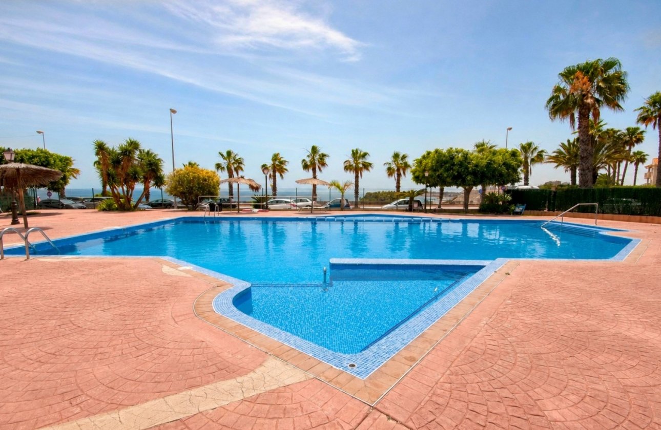 Resale - Apartment / flat - Orihuela Costa - Aguamarina