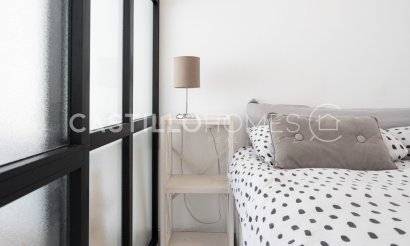 Reventa - Estudio - Torrevieja - Centro
