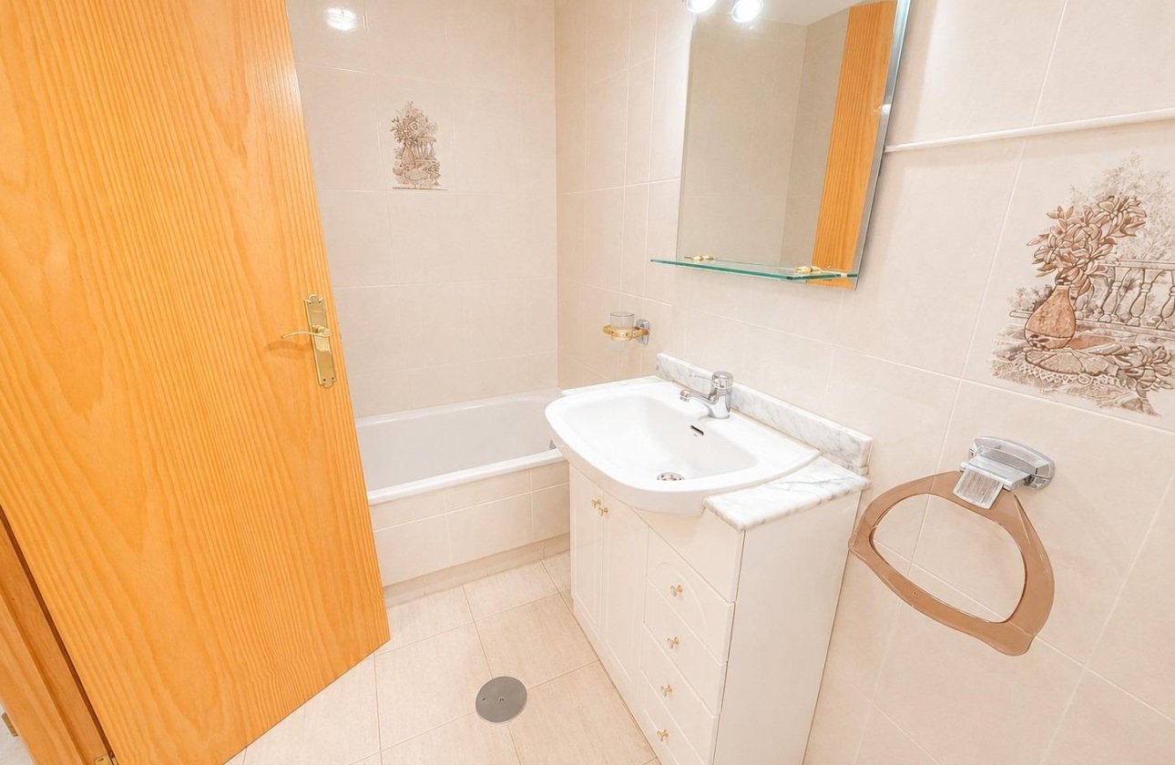 Reventa - Apartamento / piso - Torrevieja - Acequion