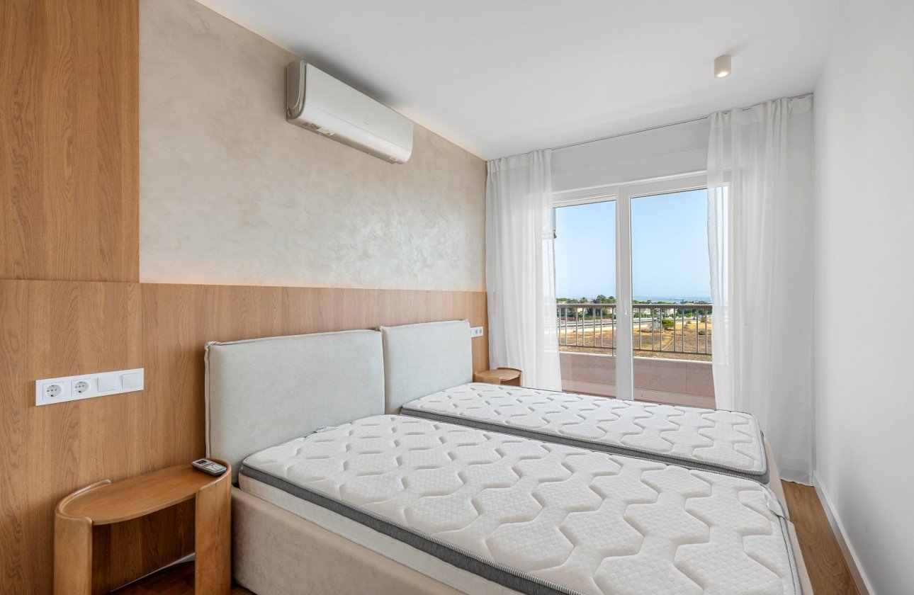Resale - Apartment / flat - Torrevieja - Punta prima