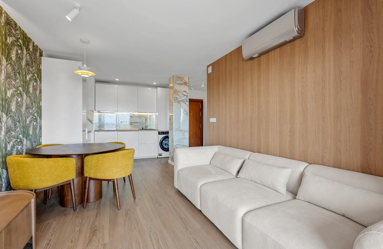 Resale - Apartment / flat - Torrevieja - Punta prima