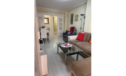 Resale - Apartment / flat - Torrevieja - Playa de los Locos