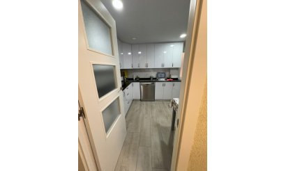 Resale - Apartment / flat - Torrevieja - Playa de los Locos