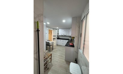 Resale - Apartment / flat - Torrevieja - Playa de los Locos
