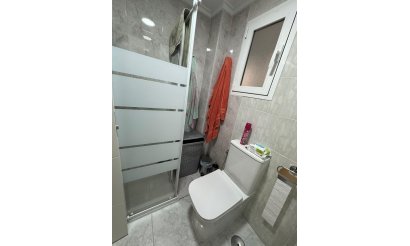 Resale - Apartment / flat - Torrevieja - Playa de los Locos