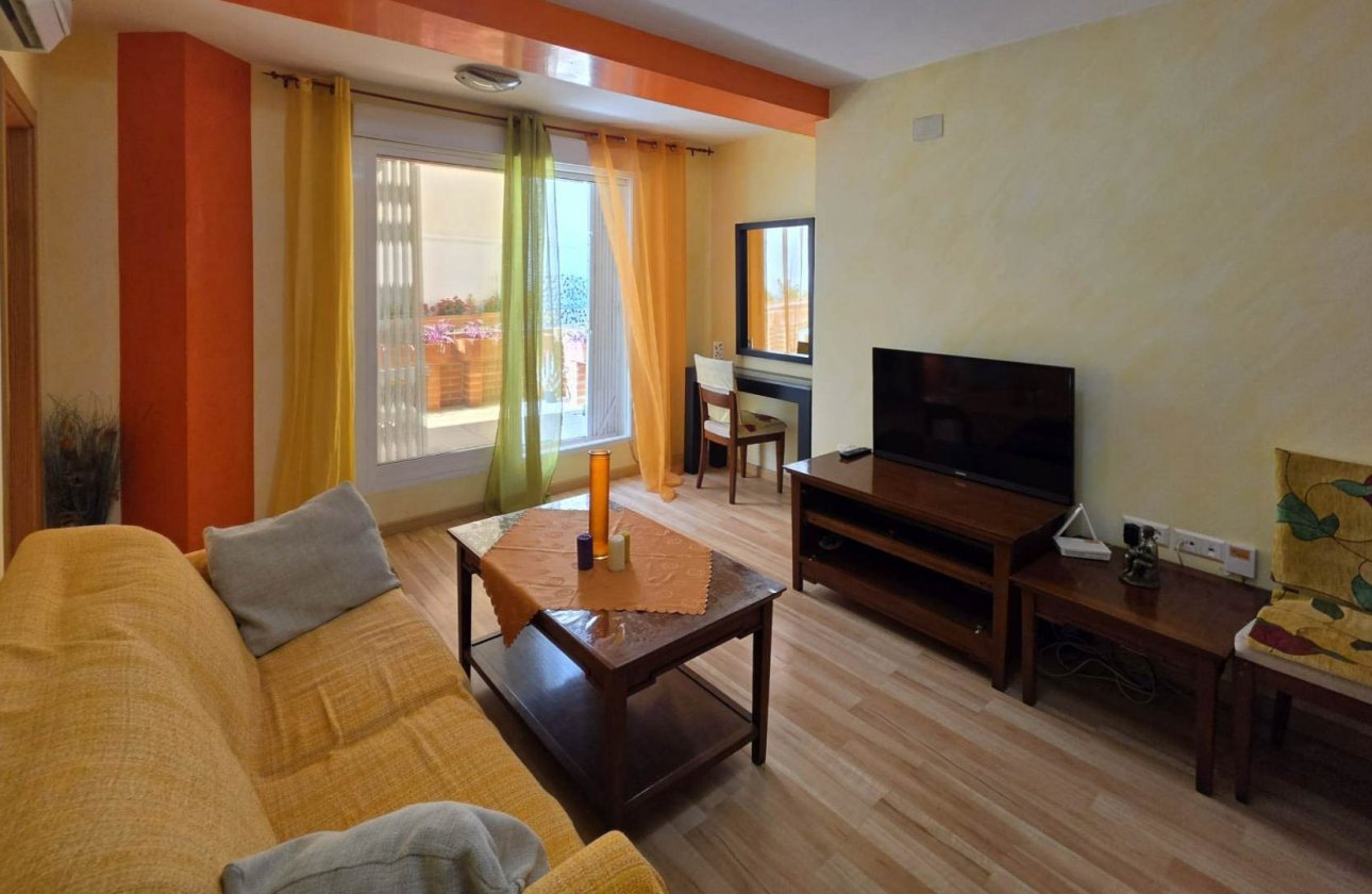 Resale - Apartment / flat - Torrevieja - Habaneras