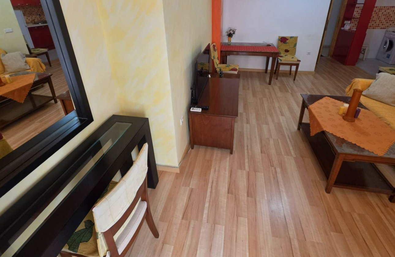 Resale - Apartment / flat - Torrevieja - Habaneras