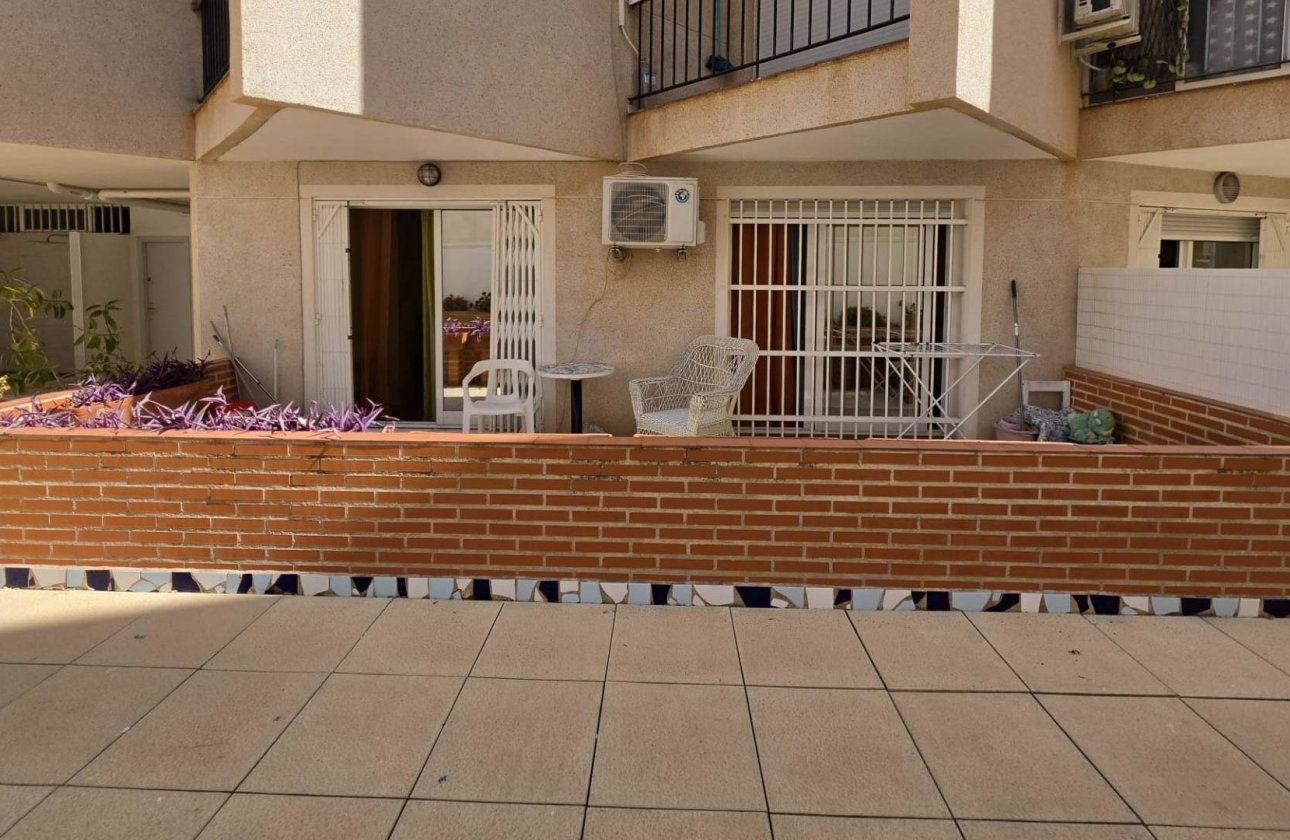 Resale - Apartment / flat - Torrevieja - Habaneras