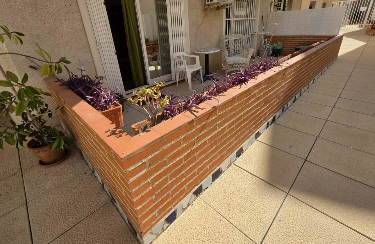 Resale - Apartment / flat - Torrevieja - Habaneras