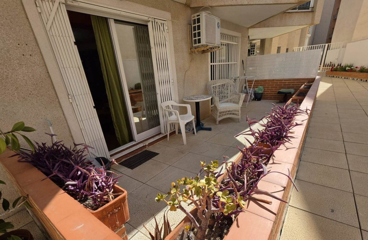 Resale - Apartment / flat - Torrevieja - Habaneras