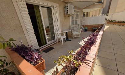 Resale - Apartment / flat - Torrevieja - Habaneras