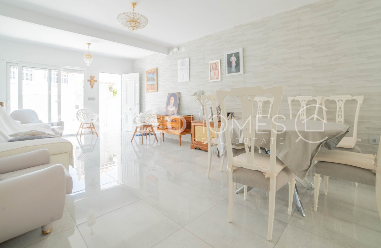 Resale - Townhouse - Torrevieja - Urb. Rosaleda